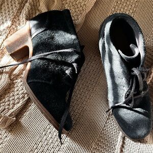 Clarks | Suede Black Boots 7.5